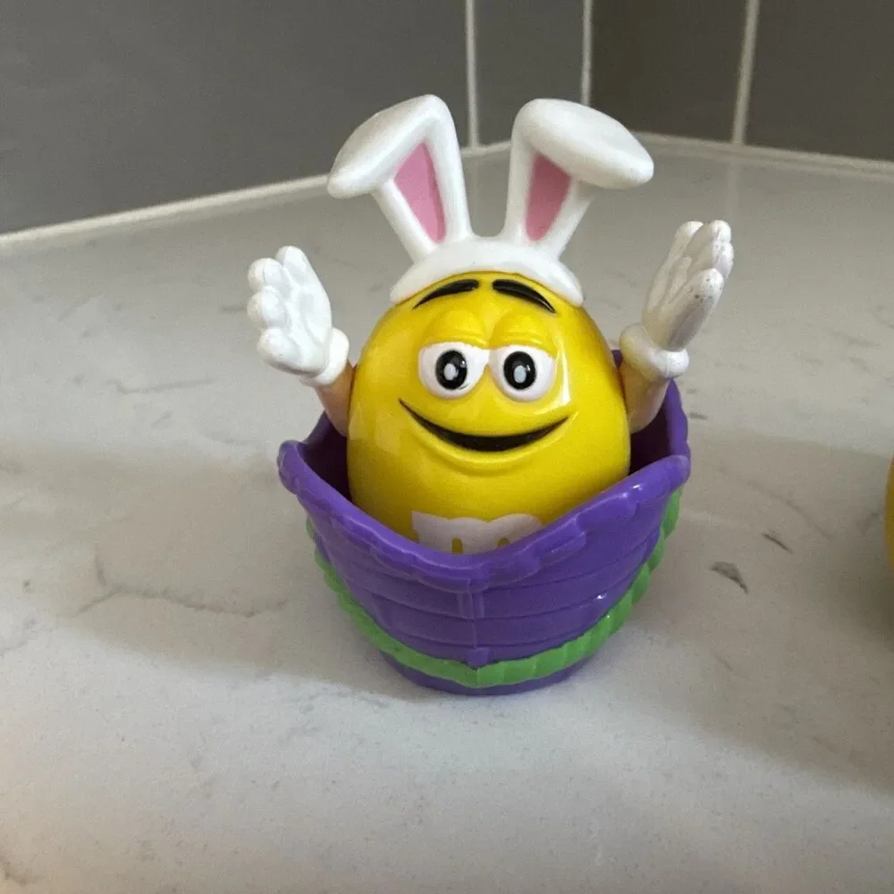M&Ms Vintage Character Wheeled Toy 1997 and Easter Egg 1999 Burger King Mars Inc